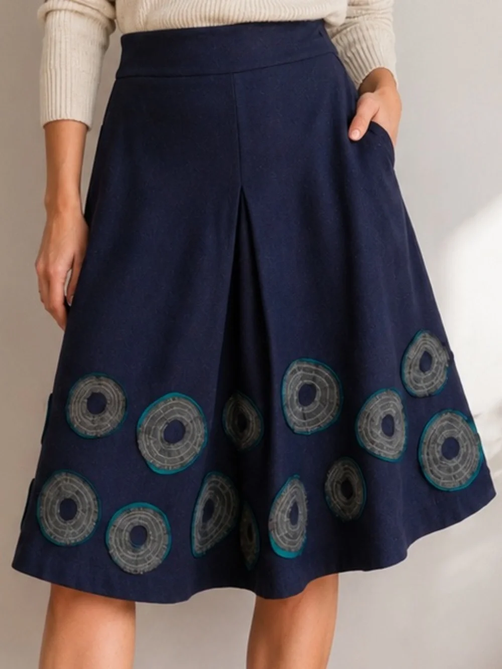 Boden Navy‎ Wool Blend A-Line Midi Skirt Teal Circle Appliqué Size 8
